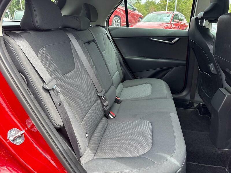 Kia Niro 1.6 Gdi 127 Hybrid 2 Nav Dct Estate White #19