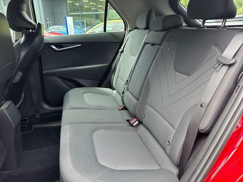 Kia Niro 1.6 Gdi 127 Hybrid 2 Nav Dct Estate White #18