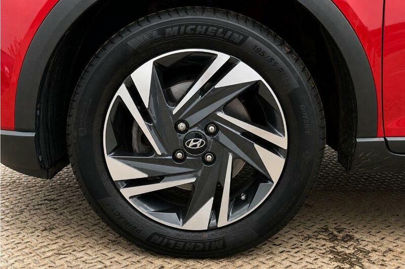 Hyundai Bayon 1.0 T-gdi Mhev Se Connect Suv Hybrid Ma Red #6
