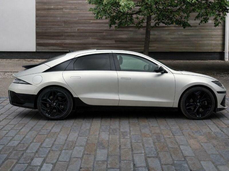 Hyundai Ioniq 6 77.4Kwh First Edition Saloon Awd Gold #3