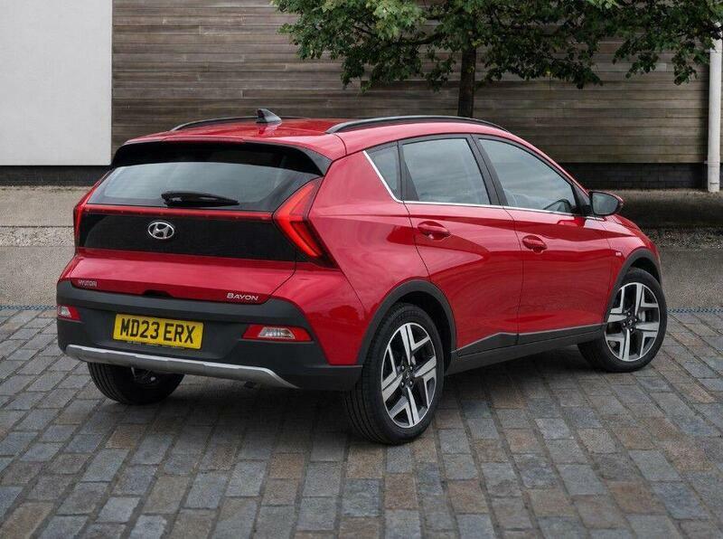 Hyundai Bayon 1.0 T-gdi Mhev Premium Suv Hybrid Dct E Red #3