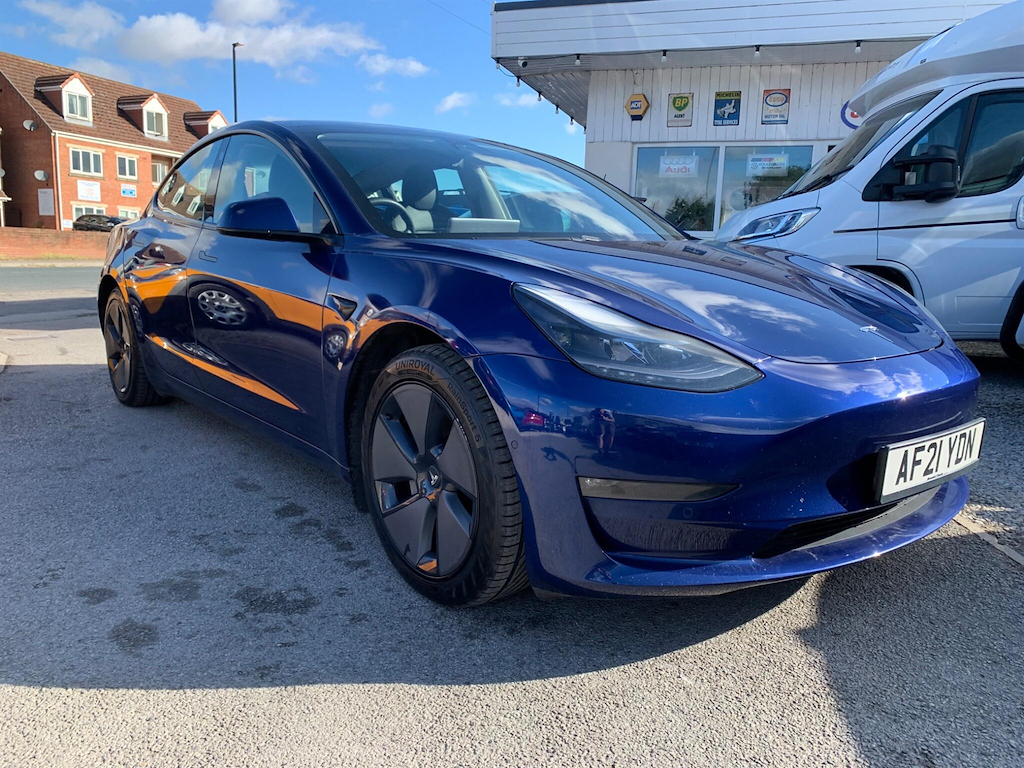 Tesla Model 3 Dual Motor Long Range 4Wde