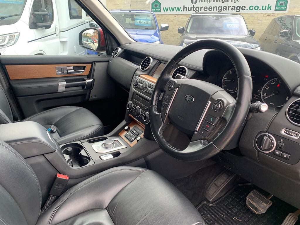 Land Rover Discovery 3 .0 Hse Luxury Sdv6 16 03 2015 Black #14