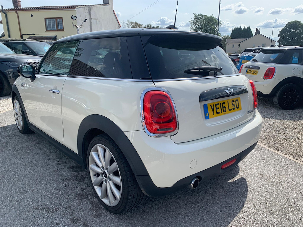 Mini Hatch 1.5 Cooper D Euro 6 Ss YE16LSO White #4