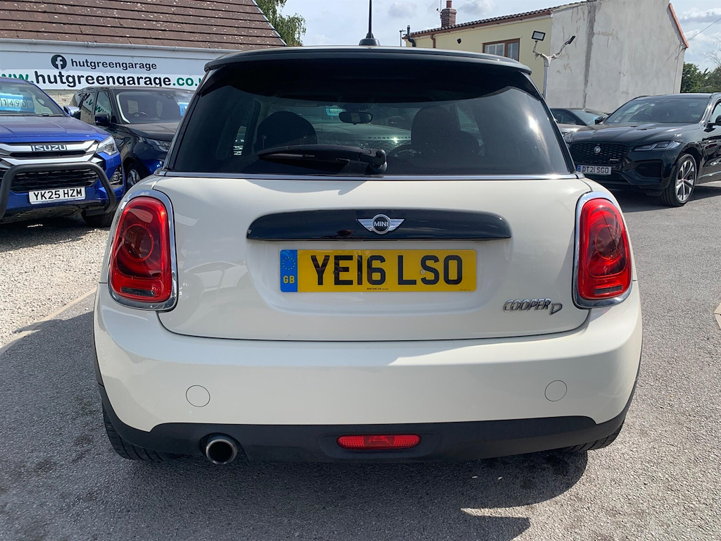 Mini Hatch 1.5 Cooper D Euro 6 Ss YE16LSO White #6