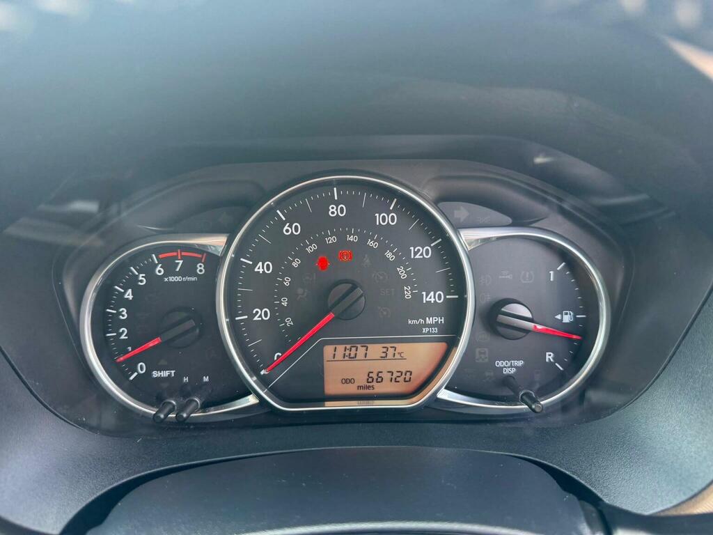 Toyota Yaris 1.33 Dual Vvt-i Icon White #59