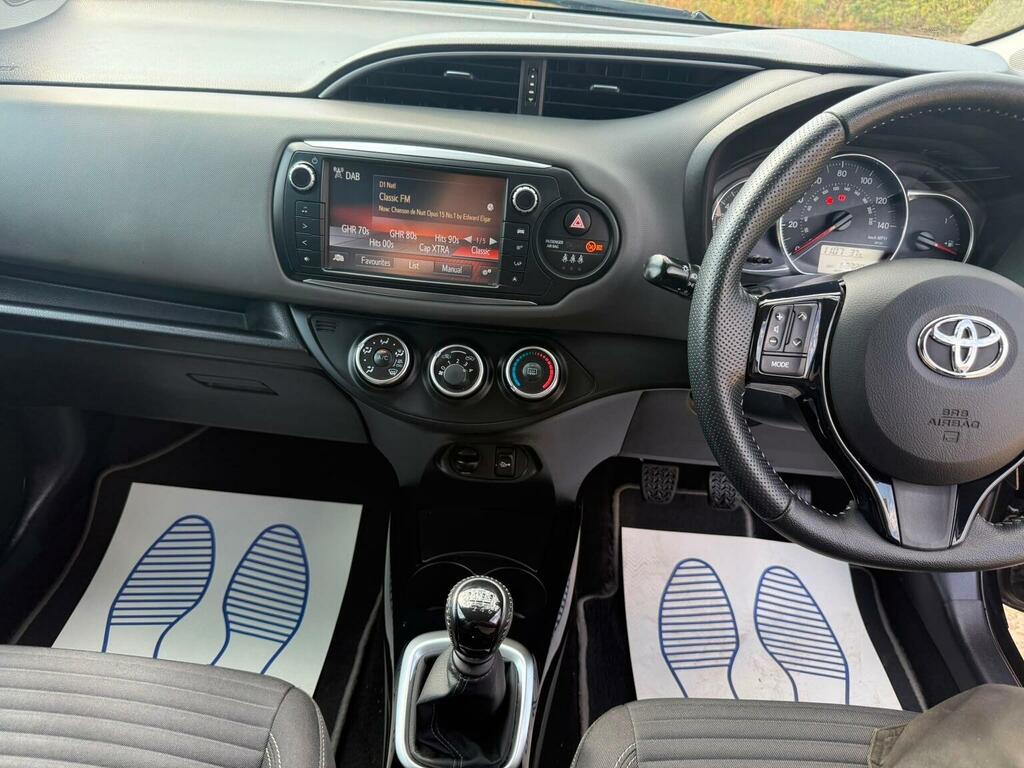 Toyota Yaris 1.33 Dual Vvt-i Icon White #24