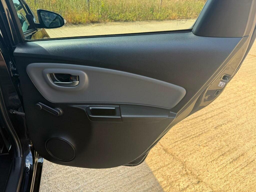 Toyota Yaris 1.33 Dual Vvt-i Icon White #42