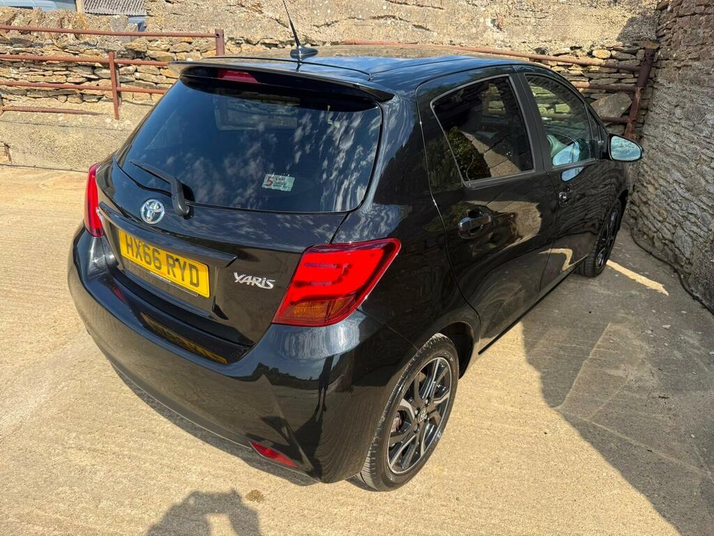 Toyota Yaris 1.33 Dual Vvt-i Icon White #22