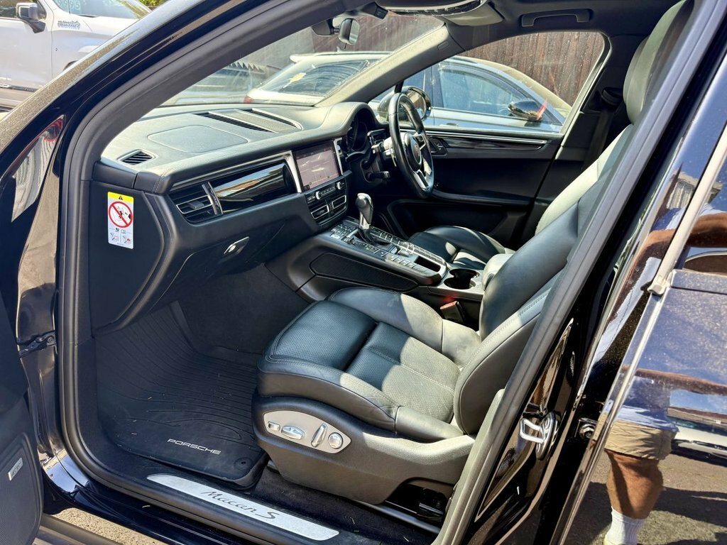 Porsche Macan 3L S Black #6