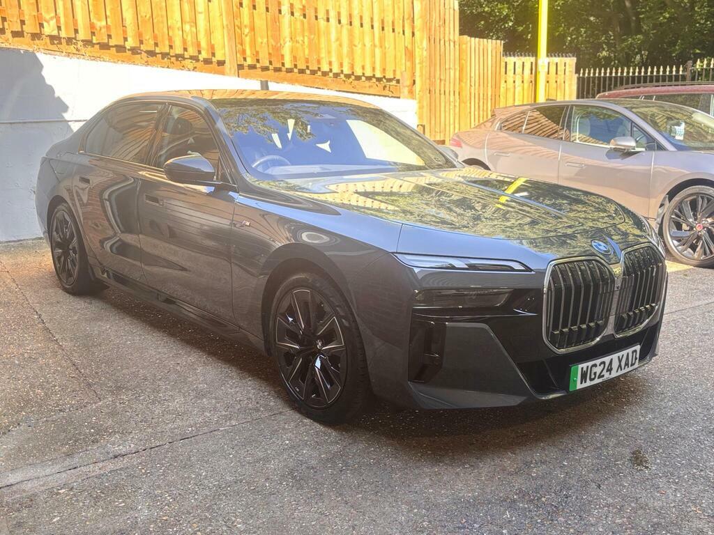 BMW i7 50 105.7Kwh M Sport Edrive Grey #3