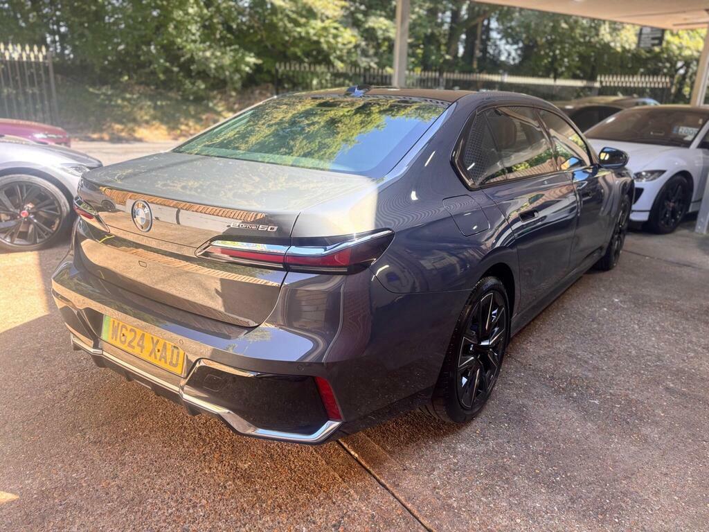 BMW i7 50 105.7Kwh M Sport Edrive Grey #4