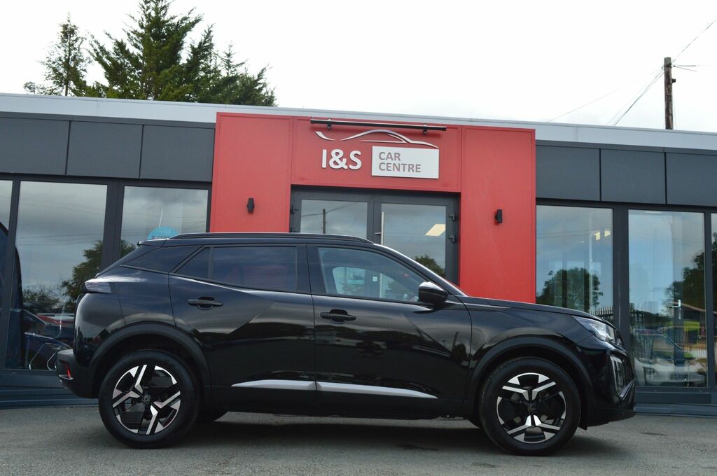 Peugeot 2008 Puretech Allure Suv Black #3