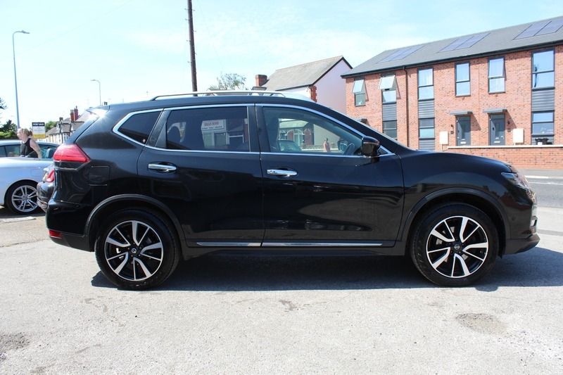 Nissan X-Trail Dci Tekna WR68DSV Black #4