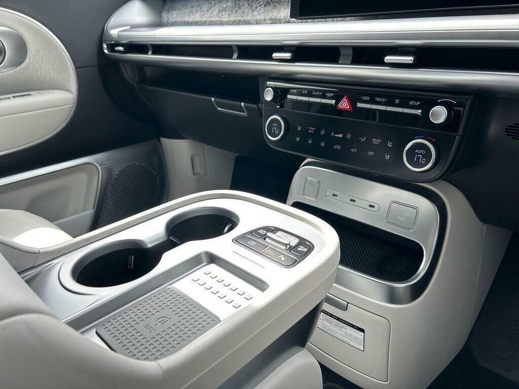 Hyundai Ioniq Saloon Grey #12