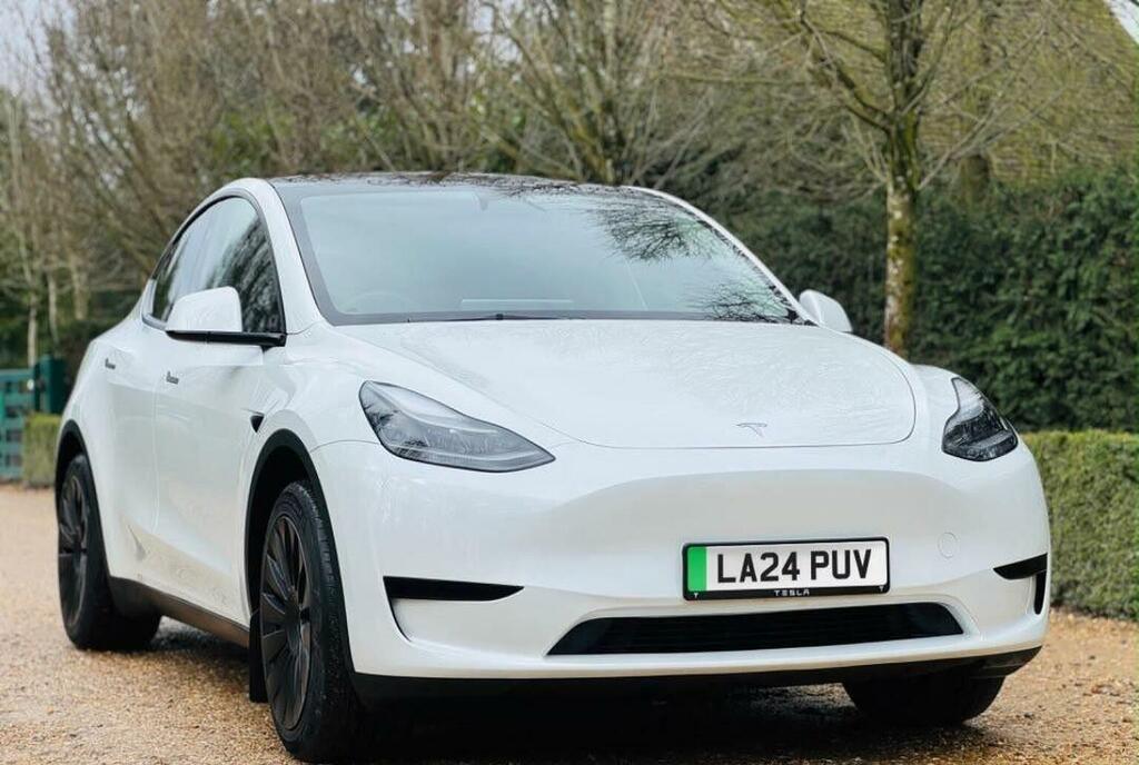 Tesla Model Y Suv Rwd 202424 White