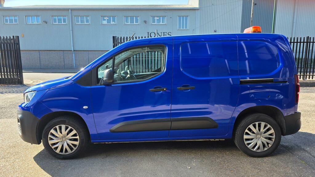 Peugeot Partner 1.5 Bluehdi 1000 Professional Standard Panel Van 5 White #4