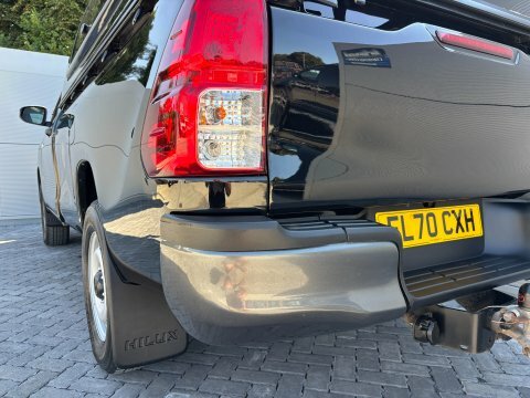 Toyota HILUX D-4d 150 Active 4Wd Single Cab 23231 White #22
