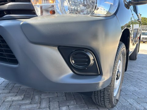 Toyota HILUX D-4d 150 Active 4Wd Single Cab 23231 White #19
