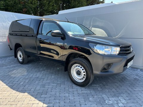 Toyota HILUX Active 4Wd D-4d Black #6