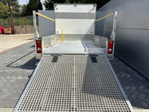 Peugeot Boxer 2021 2.2 Bluehdi 435 Professional Panel Van Di White #11