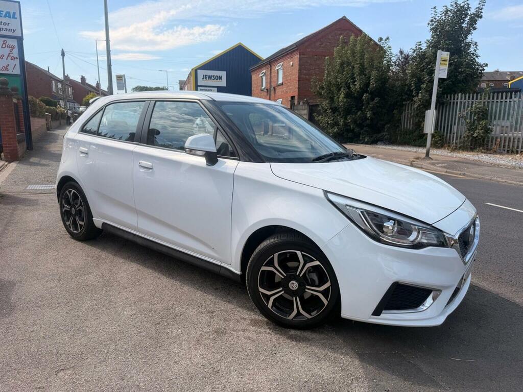 MG MG3 Hatchback 1.5 Vti-tech Exclusive Nav Euro 6 Ss White #2