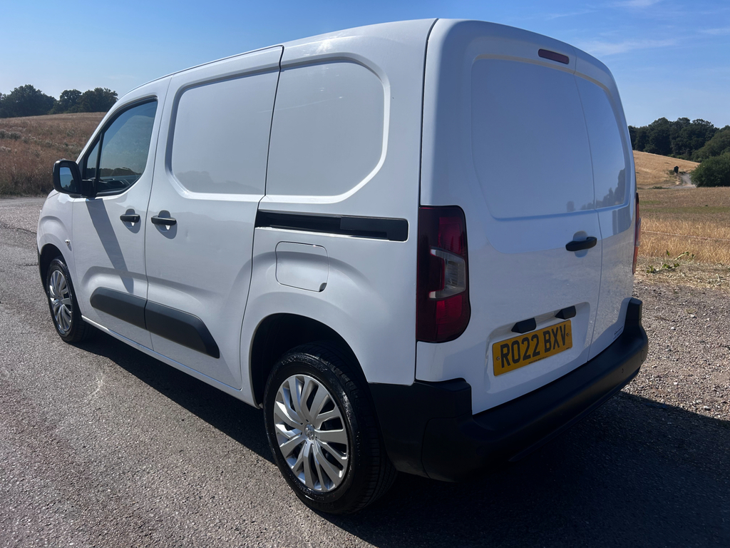 Peugeot Partner 1.5 Bluehdi 1000 Professional Premium Standard Pan White #10