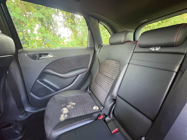 Mercedes-Benz B Class 1.5 B180d Se Mpv 7G-dct Euro 6 Ss 1 Blue #30