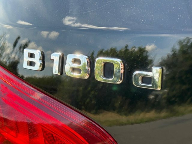 Mercedes-Benz B Class 1.5 B180d Se Mpv 7G-dct Euro 6 Ss 1 Blue #37
