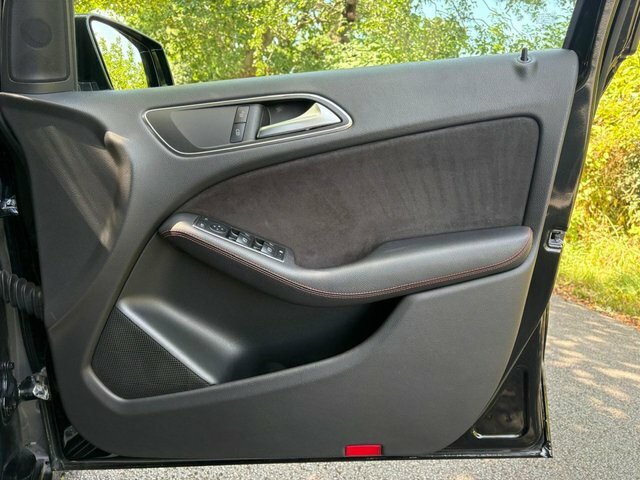 Mercedes-Benz B Class 1.5 B180d Se Mpv 7G-dct Euro 6 Ss 1 Blue #43