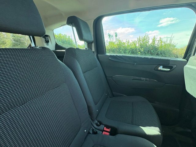 Peugeot 5008 1.6 Hdi Active Euro 5 Black #34