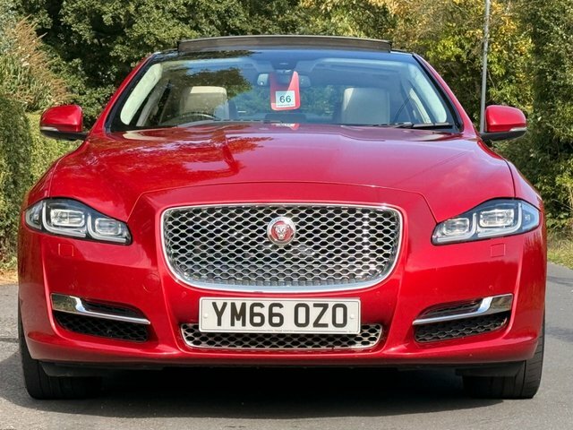 Jaguar XJ 2017 3.0D V6 Portfolio Saloon Euro Red #2