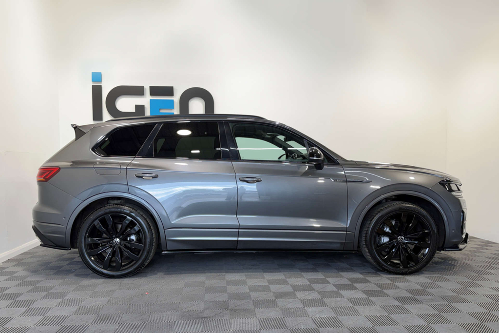 Volkswagen Touareg V6 Black Edition Tdi 4Wd VRZ9631 #4