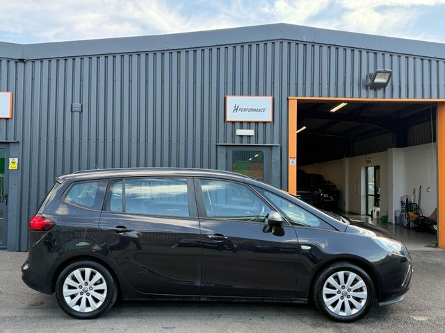 Vauxhall Zafira Tourer 2.0 Cdti Design Mpv Euro 6 S S Black #4