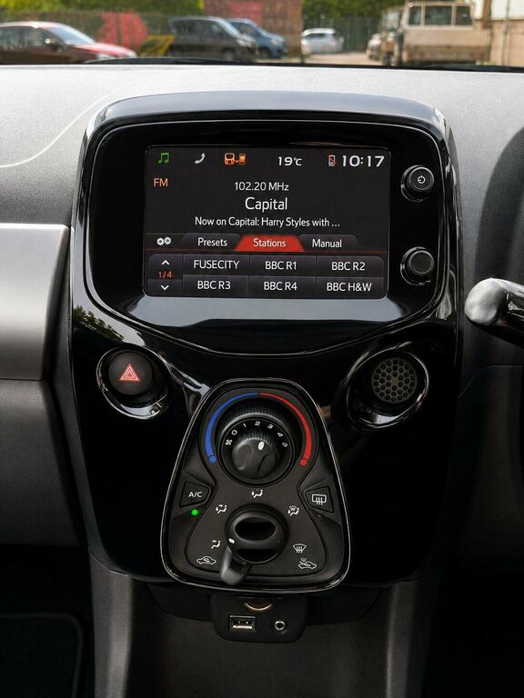 Citroen C1 1.2 Puretech Flair Euro 6 Red #13