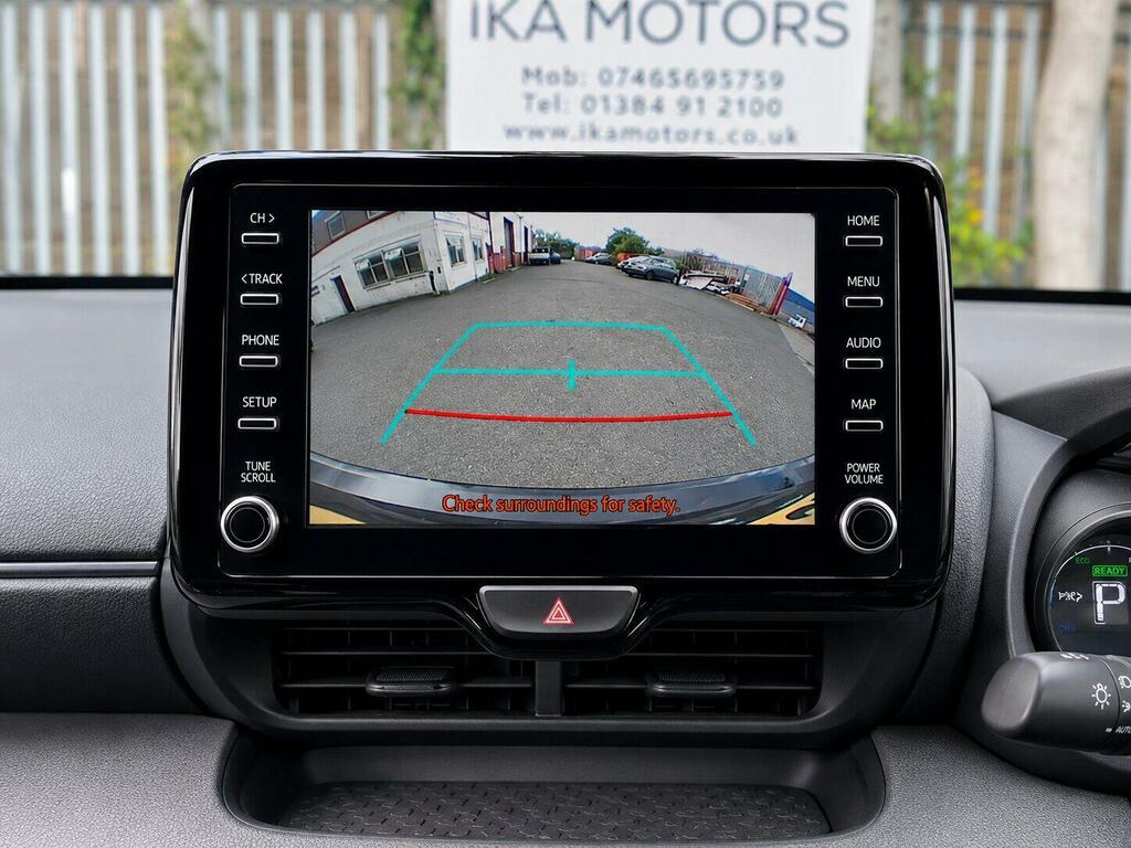 Toyota Yaris Design Black #5