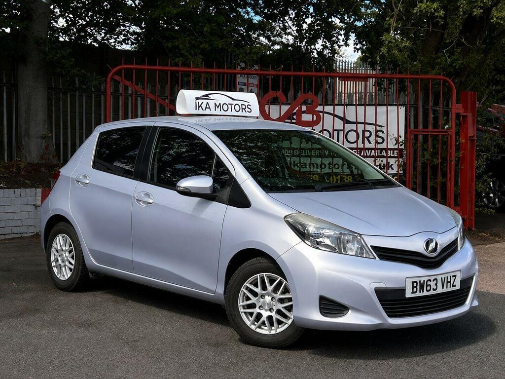Toyota Yaris 1.0 Vvti Silver