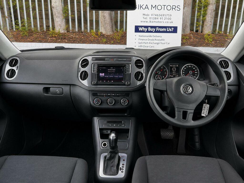 Volkswagen Tiguan S White #4