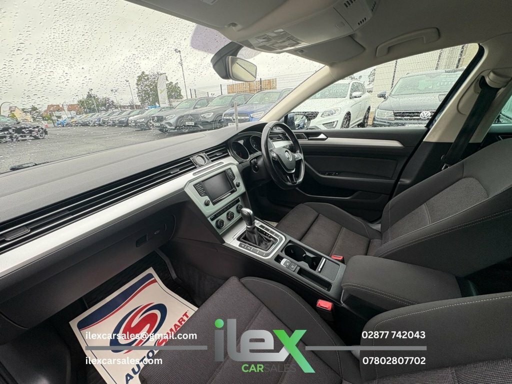 Volkswagen Passat 2.0 Se Business Tdi White #8