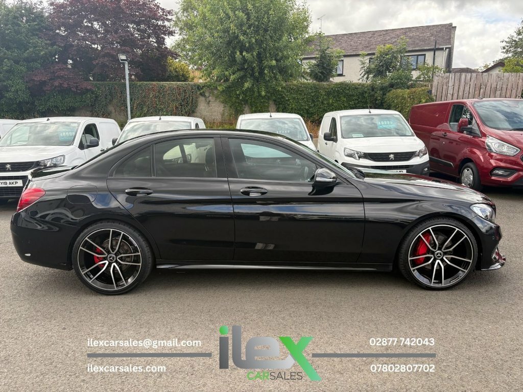 Mercedes-Benz C Class 2.1L Amg Line Black #4