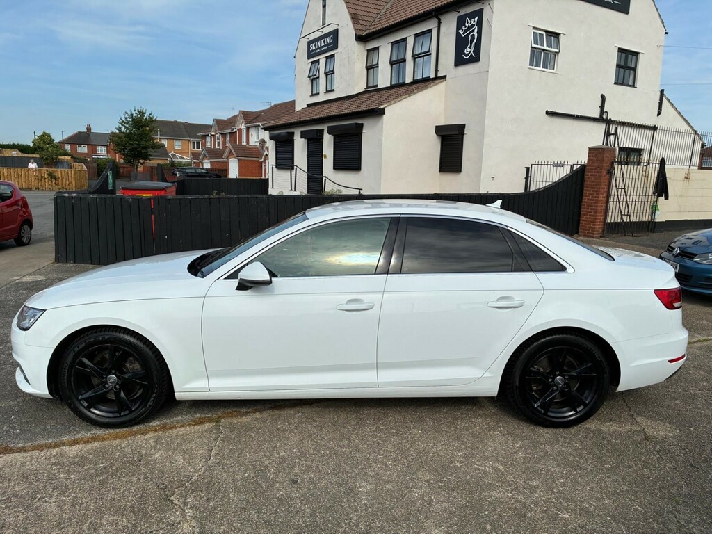 Audi A4 2.0 Tdi Ultra Sport White #6