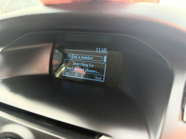 Ford Focus 1.6 Zetec S Tdci Black Low Tax Bluet Black #21