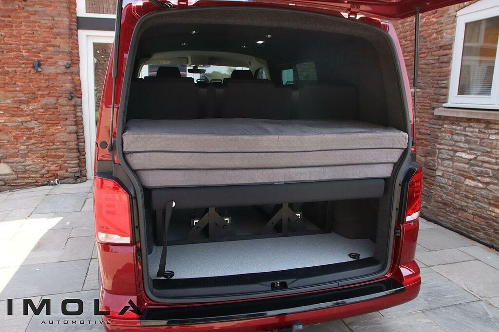 Volkswagen Transporter Transporter 2.0 Tdi T32 Highline Kombi Dsg Fwd Swb BV20RWY Red #3