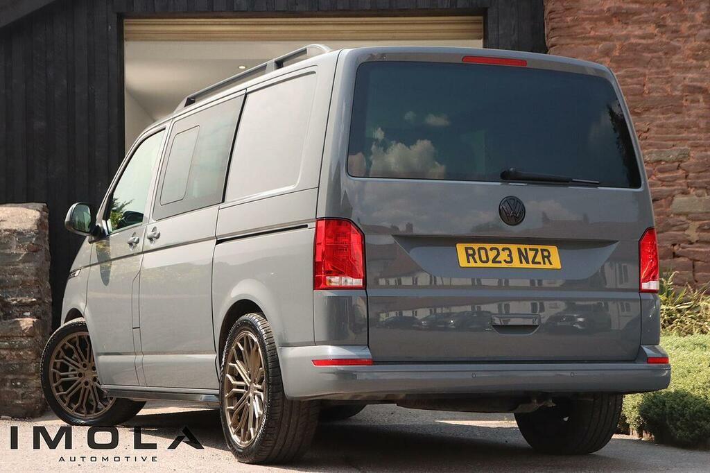 Volkswagen Transporter Transporter 2.0 Tdi T32 Highline Kombi Fwd Swb Eur RO23NZR Grey #2