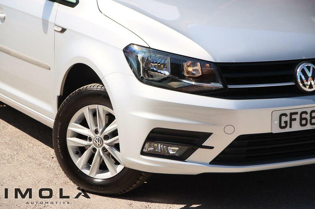 Volkswagen Caddy Maxi 2L Startline 6Dr White #6