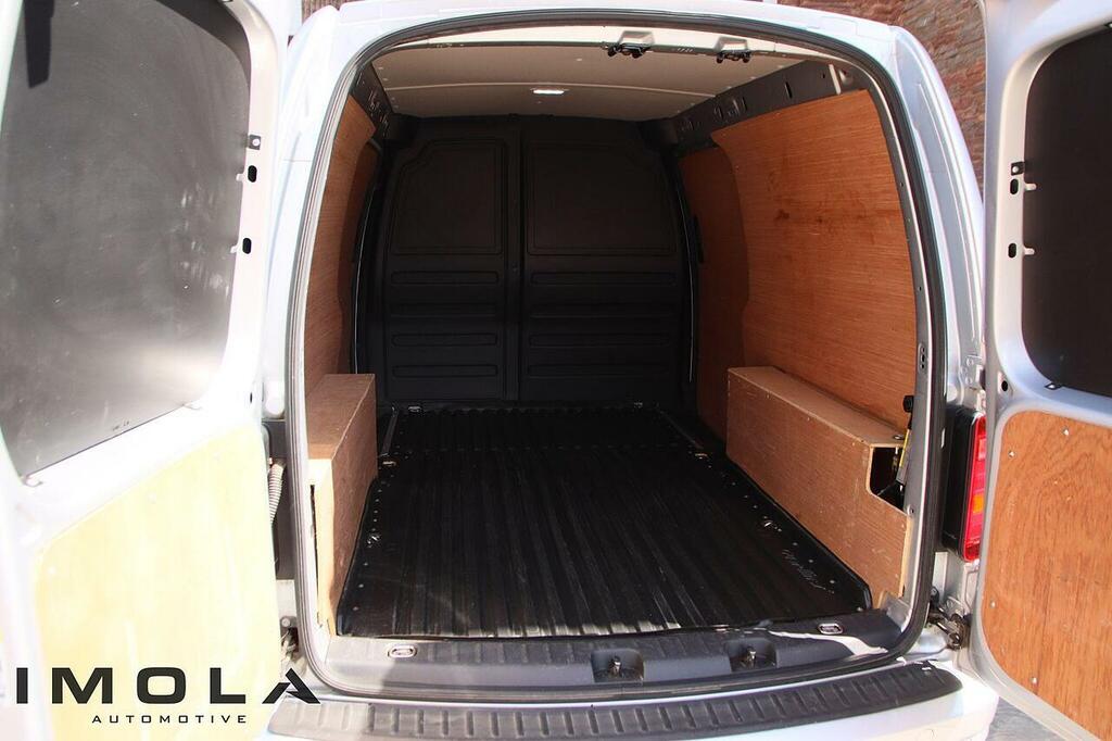 Volkswagen Caddy Maxi 2L Startline 6Dr White #3