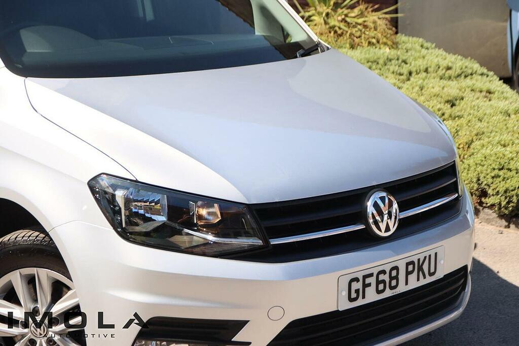Volkswagen Caddy Maxi 2L Startline 6Dr White #7