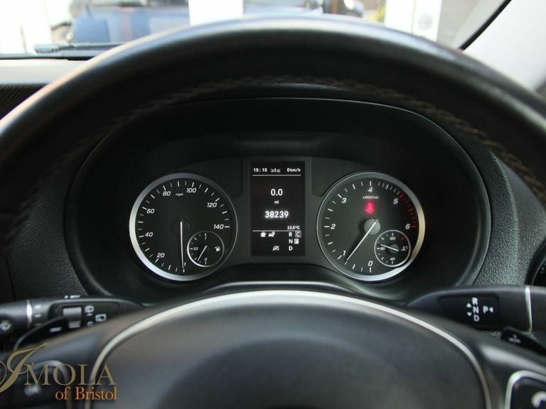 Mercedes-Benz Vito 114 Cdi Progressive White #26