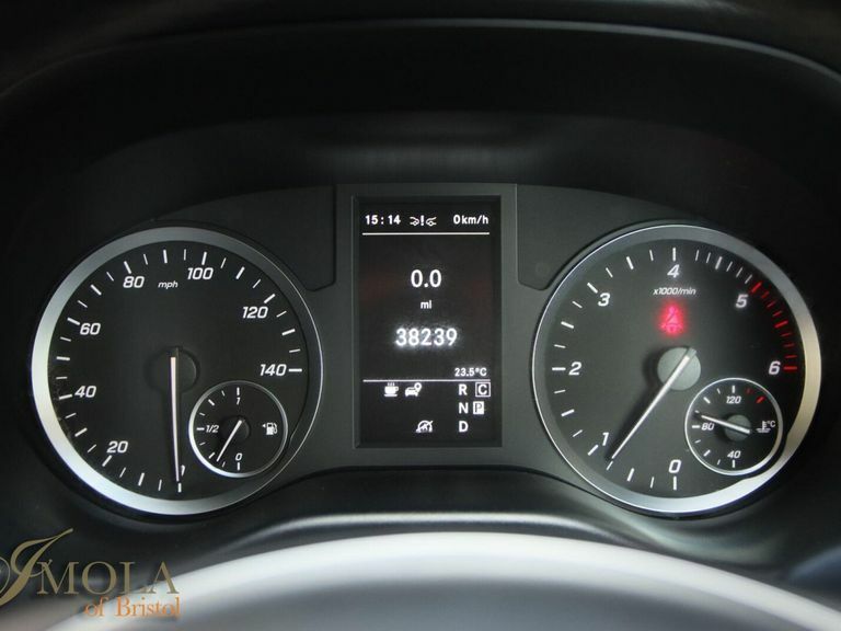 Mercedes-Benz Vito 114 Cdi Progressive White #25