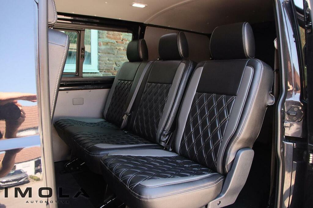 Volkswagen Transporter Transporter 2.0 Tdi T32 Highline Kombi Dsg Fwd Swb Black #4